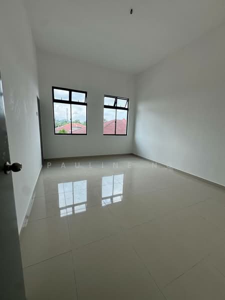 Rumah Berkembar untuk Dijual di Kelapa Sawit (Kulai) - Pauline Ng - Interior - PropertyGuru.com.my