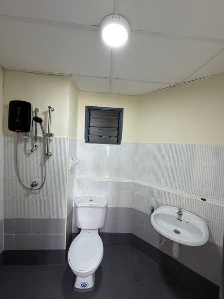 Condominium for Rent at Menara Menjalara - Kew . - Bathroom - PropertyGuru.com.my