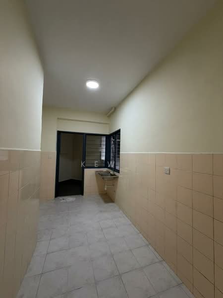 Condominium for Rent at Menara Menjalara - Kew . - Kitchen - PropertyGuru.com.my
