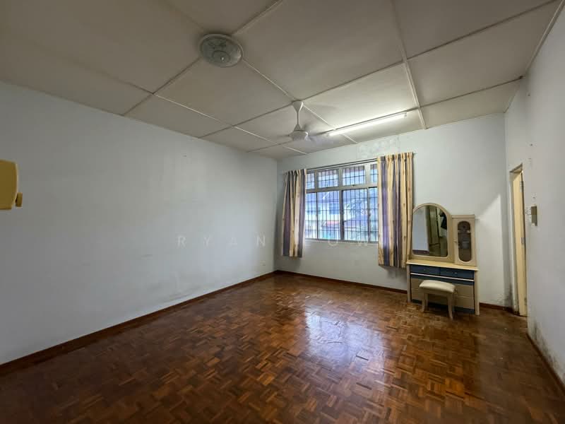 2-storey Terraced House for Sale in Bandar Mahkota Cheras (Cheras) - Ryan Low - Bedroom - PropertyGuru.com.my