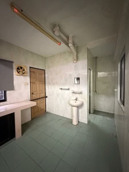 2-storey Terraced House for Sale in Bandar Mahkota Cheras (Cheras) - Ryan Low - Bathroom - PropertyGuru.com.my