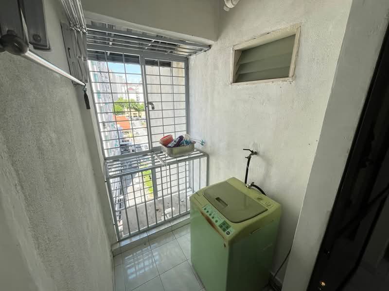 Apartment for Rent at Eastern Court - Yang Lim - Balcony - PropertyGuru.com.my