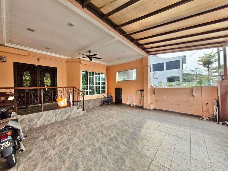 Rumah Teres 2 Tingkat untuk Dijual di Taman Sri Cheras (Cheras) - Azli Ibrahim - Exterior - PropertyGuru.com.my