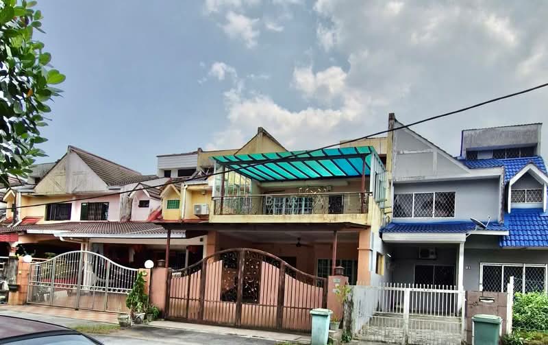 Rumah Teres 2 Tingkat untuk Dijual di Taman Sri Cheras (Cheras) - Azli Ibrahim - Exterior - PropertyGuru.com.my