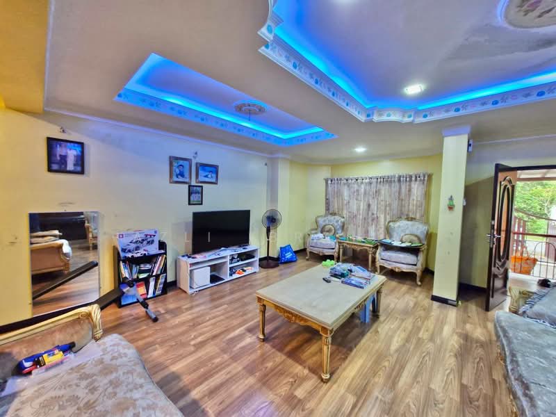 Rumah Teres 2 Tingkat untuk Dijual di Taman Sri Cheras (Cheras) - Azli Ibrahim - Living Room - PropertyGuru.com.my