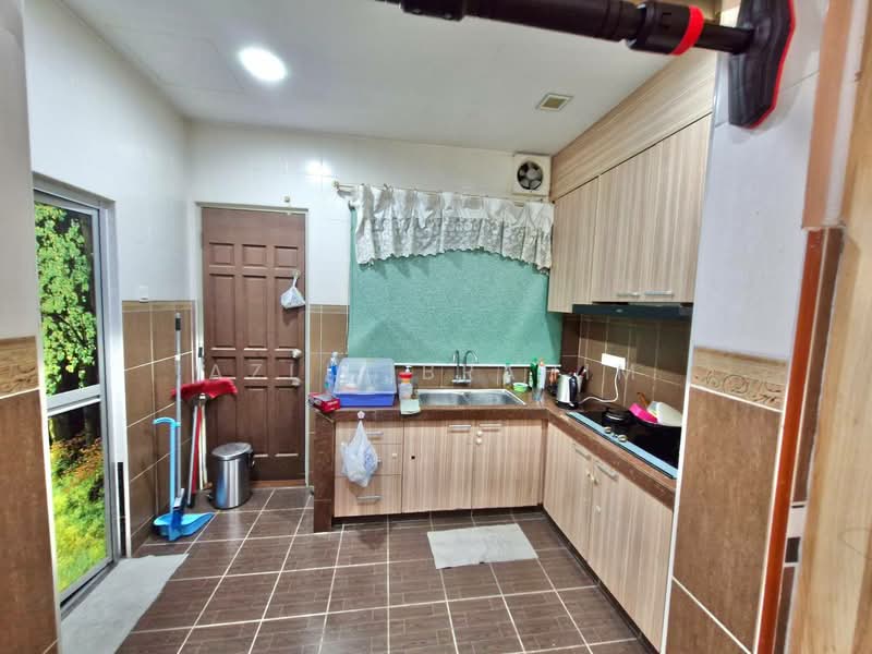 Rumah Teres 2 Tingkat untuk Dijual di Taman Sri Cheras (Cheras) - Azli Ibrahim - Kitchen - PropertyGuru.com.my