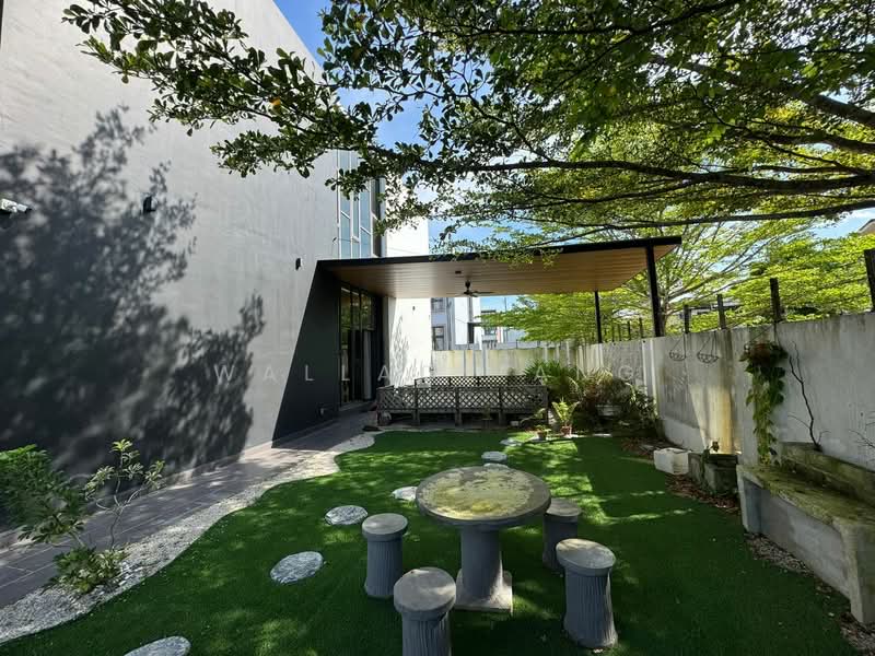 2-storey Terraced House for Sale in Bandar Pulai Jaya (Kulai) - Wallace Ang - Exterior - PropertyGuru.com.my
