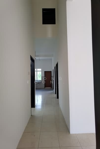 1-storey Terraced House for Sale in Sepang (Selangor) - Wong Koon Wong Koon Weng - Corridor - PropertyGuru.com.my