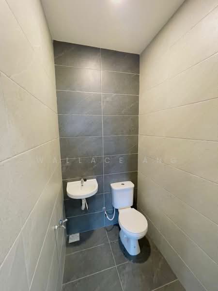 Rumah Teres 1 Tingkat untuk Dijual di Taman Serene (Johor Bahru) - Wallace Ang - Bathroom - PropertyGuru.com.my
