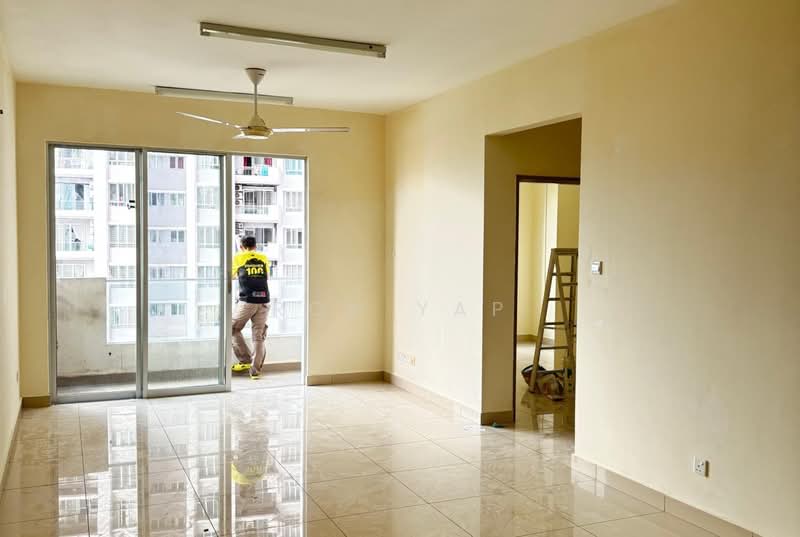 Service Residence for Sale at Platinum Lake PV 21 - Ron Yap - Living Room - PropertyGuru.com.my