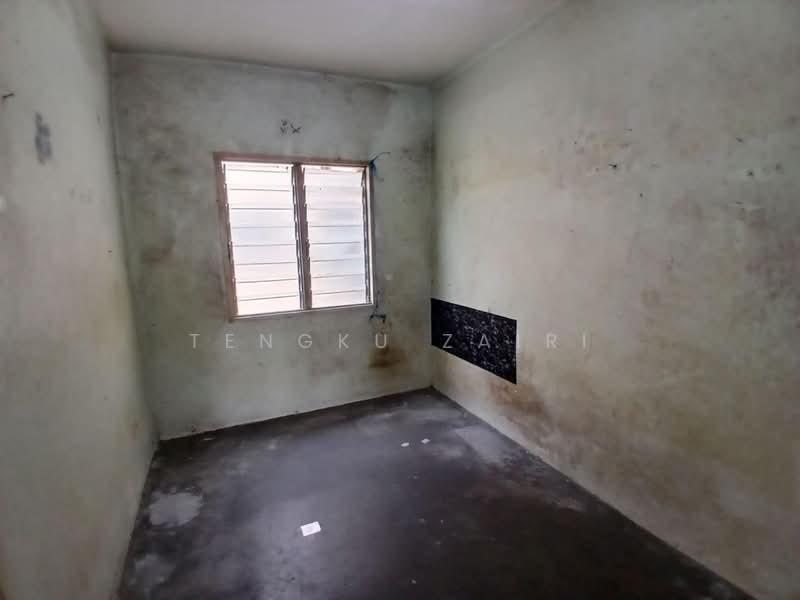 Rumah Flat untuk Dijual di Flat PKNS Section 7 - Tengku Zairi - PropertyGuru.com.my