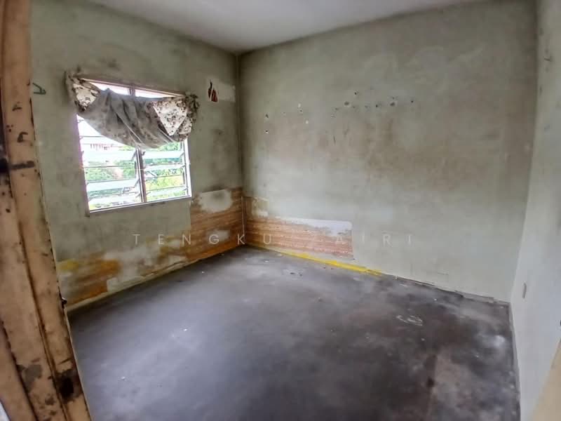 Rumah Flat untuk Dijual di Flat PKNS Section 7 - Tengku Zairi - PropertyGuru.com.my