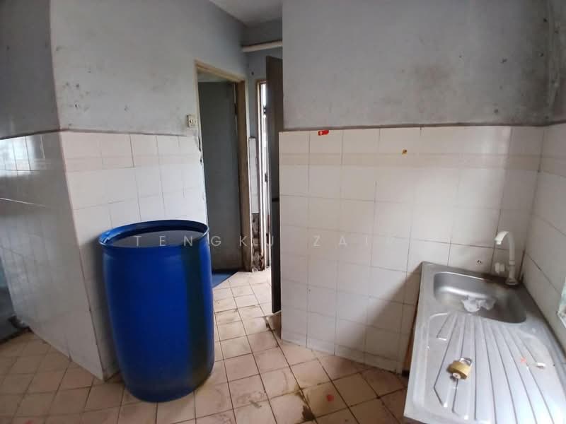 Rumah Flat untuk Dijual di Flat PKNS Section 7 - Tengku Zairi - PropertyGuru.com.my