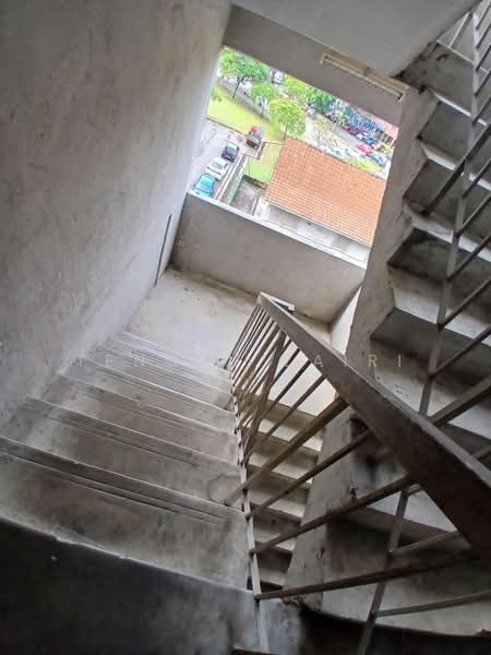 Rumah Flat untuk Dijual di Flat PKNS Section 7 - Tengku Zairi - PropertyGuru.com.my