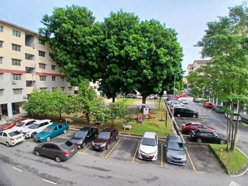 Rumah Flat untuk Dijual di Flat PKNS Section 7 - Tengku Zairi - PropertyGuru.com.my