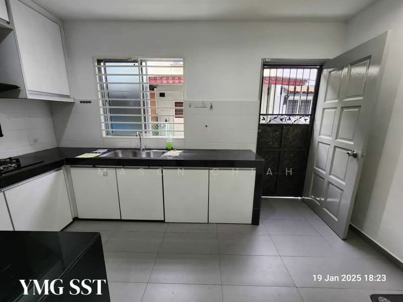 2-storey Terraced House for Sale in Setia Impian (Setia Alam) - Mason Chiah - Kitchen - PropertyGuru.com.my