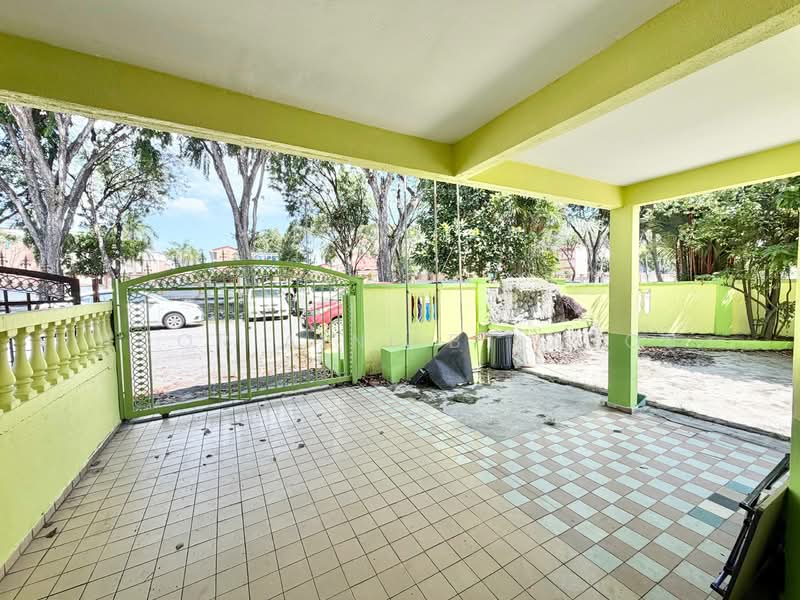 Rumah Teres 2 Tingkat untuk Dijual di Seksyen 19 (Shah Alam) - Noor Aini Bt Ayob - Exterior - PropertyGuru.com.my