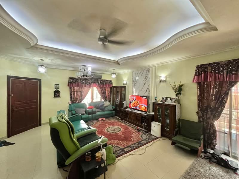 Semi-Detached House for Sale in Taman Taming Maju (Cheras) - Azli Ibrahim - Living Room - PropertyGuru.com.my