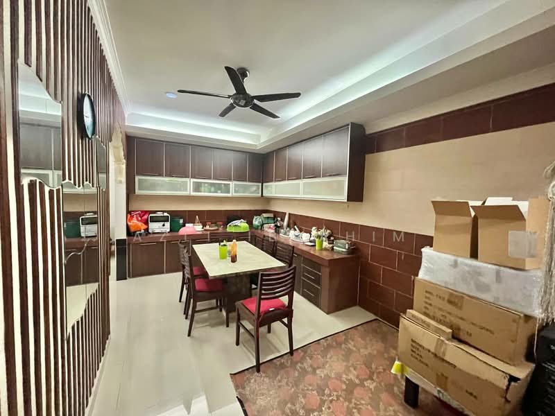 Semi-Detached House for Sale in Taman Taming Maju (Cheras) - Azli Ibrahim - Kitchen - PropertyGuru.com.my