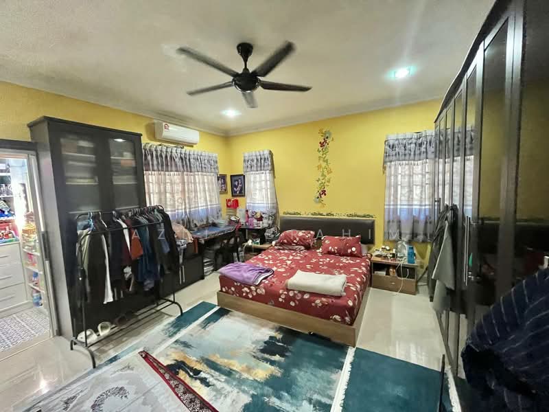 Semi-Detached House for Sale in Taman Taming Maju (Cheras) - Azli Ibrahim - Bedroom - PropertyGuru.com.my