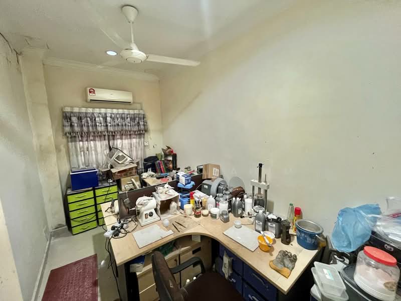 Semi-Detached House for Sale in Taman Taming Maju (Cheras) - Azli Ibrahim - Study - PropertyGuru.com.my