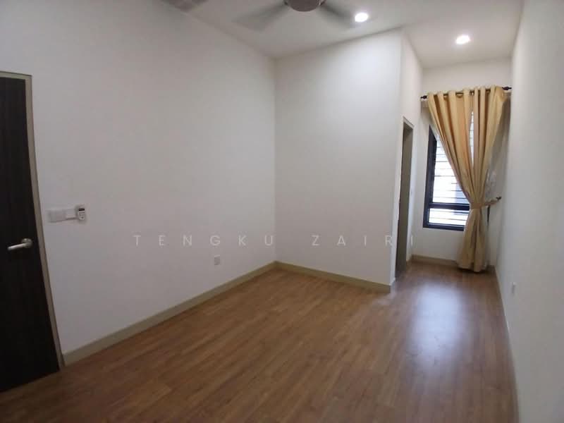 Rumah Teres 2 Tingkat untuk Dijual di Shah Alam (Selangor) - Tengku Zairi - PropertyGuru.com.my