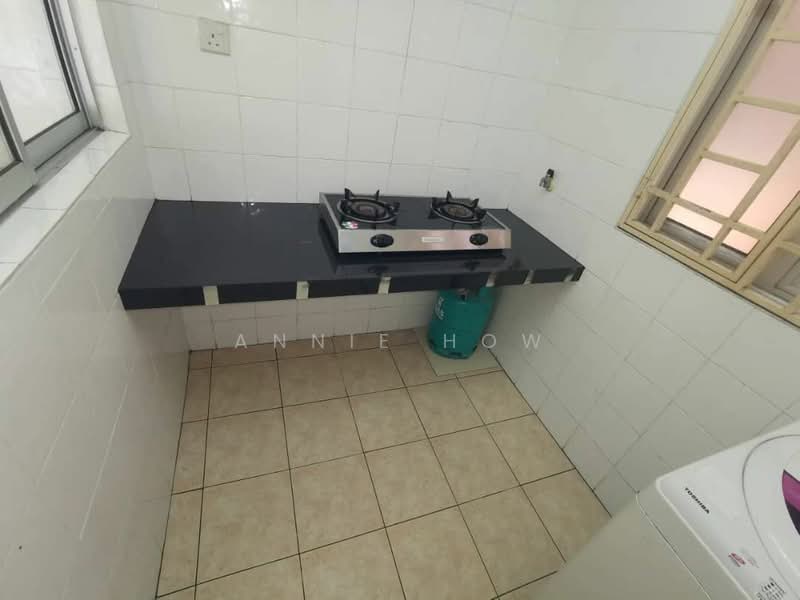 Condominium for Sale at Platinum Hill PV 6 - Annie How - Kitchen - PropertyGuru.com.my