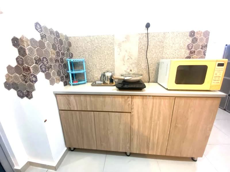 Service Residence for Sale at Midas @ Seri Alam - Kelly Lim - Kitchen - PropertyGuru.com.my