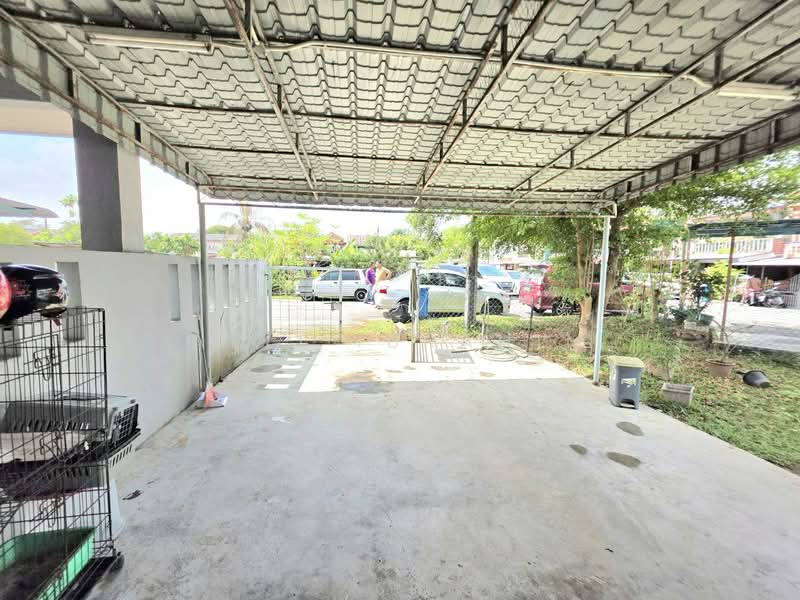 2-storey Terraced House for Sale in Seksyen 17 (Shah Alam) - Azli Ibrahim - Exterior - PropertyGuru.com.my