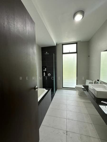 Semi-Detached House for Sale in Johor Bahru (Johor) - Bernice Tee - Bathroom - PropertyGuru.com.my