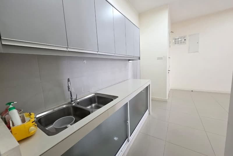 Condominium for Rent at Scenaria @ North Kiara Hills - Alex Seet - Kitchen - PropertyGuru.com.my