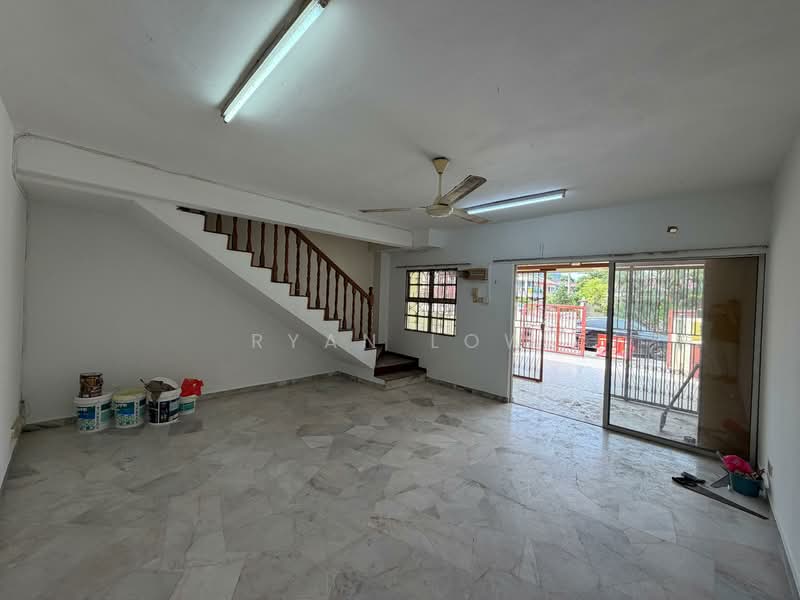 2-storey Terraced House for Sale in Pandan Indah (Ampang) - Ryan Low - Living Room - PropertyGuru.com.my