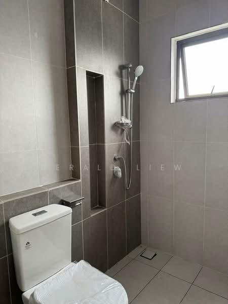Rumah Teres 2 Tingkat untuk Dijual di Bandar Kinrara Seksyen 8 (Bandar Kinrara) - Gerald Liew - Bathroom - PropertyGuru.com.my
