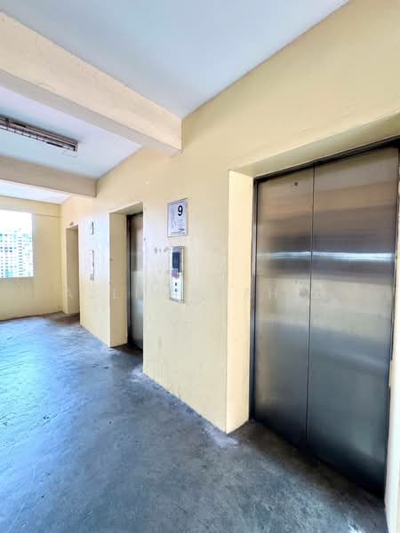 Apartment for Sale at Pangsapuri Cemara - Azli Ibrahim - Corridor - PropertyGuru.com.my