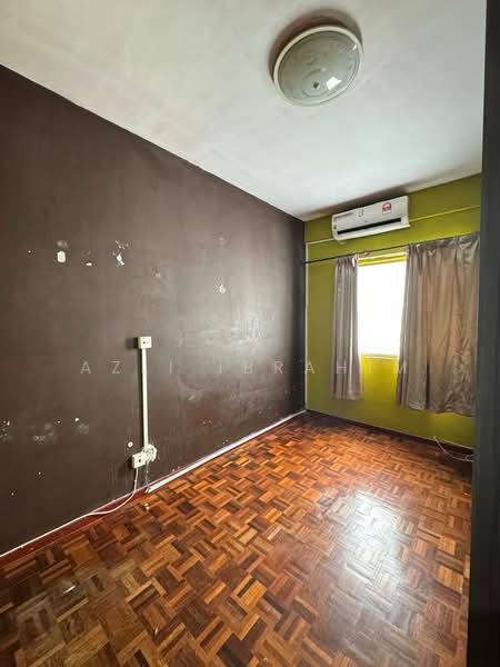 Apartment for Sale at Pangsapuri Cemara - Azli Ibrahim - Bedroom - PropertyGuru.com.my
