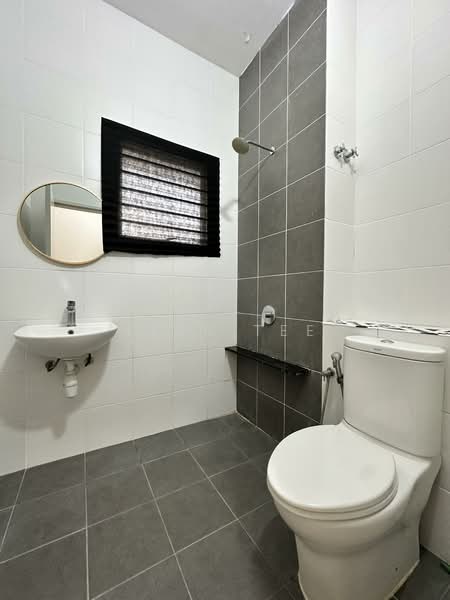 Rumah Teres 2 Tingkat untuk Dijual di Setia Utama (Setia Alam) - Jess Tee - Bathroom - PropertyGuru.com.my