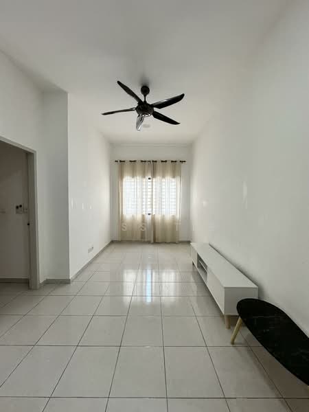Rumah Teres 2 Tingkat untuk Dijual di Setia Utama (Setia Alam) - Jess Tee - Living Room - PropertyGuru.com.my