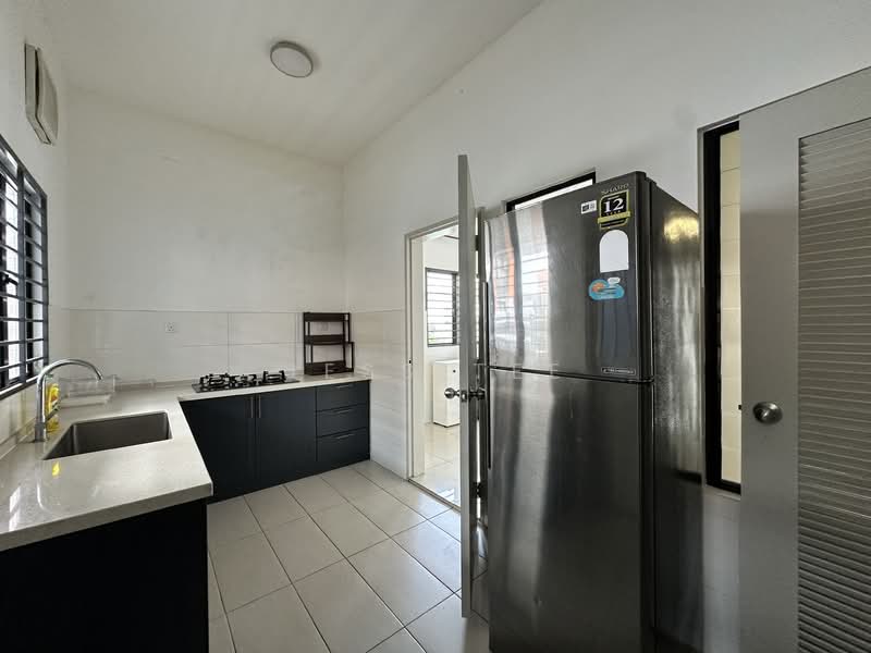 Rumah Teres 2 Tingkat untuk Dijual di Setia Utama (Setia Alam) - Jess Tee - Kitchen - PropertyGuru.com.my