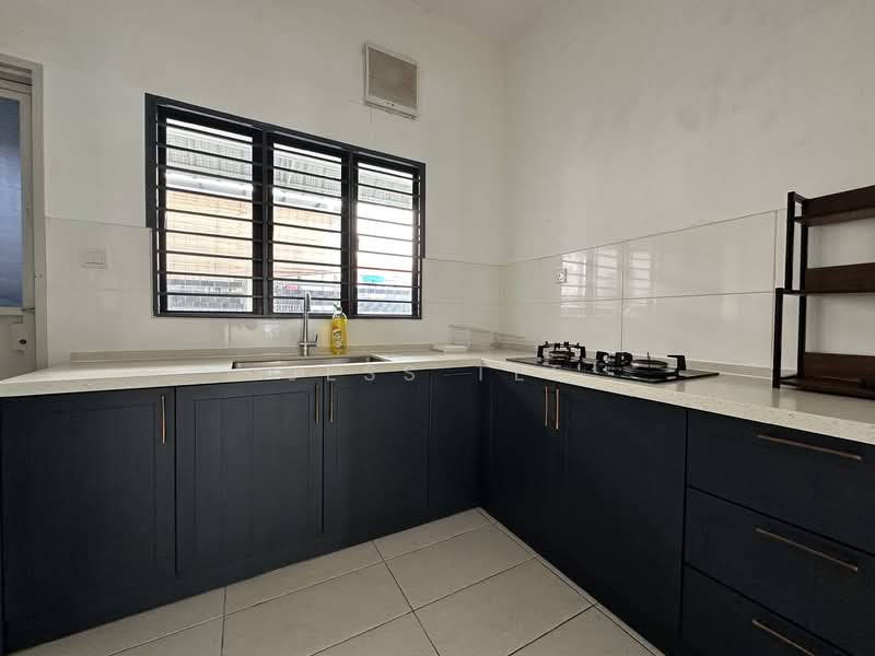 Rumah Teres 2 Tingkat untuk Dijual di Setia Utama (Setia Alam) - Jess Tee - Kitchen - PropertyGuru.com.my