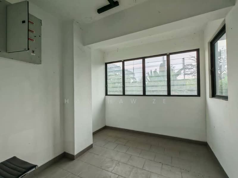 Bungalow for Sale in Taman Danau Desa (Taman Desa) - Han Haw Ze - PropertyGuru.com.my