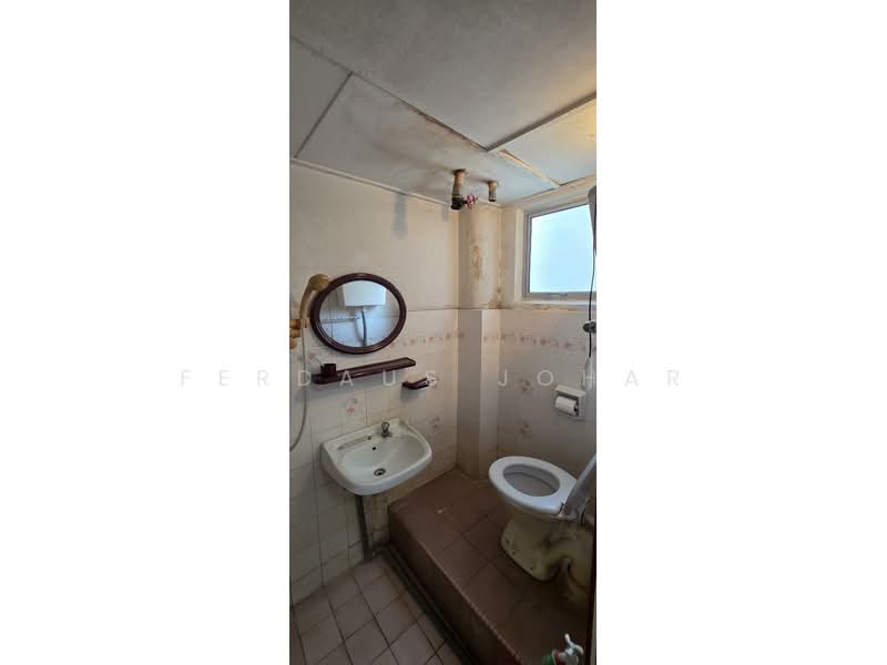 Apartment for Rent at Subang Perdana Goodyear Court 7 - Ferdaus Johar - Bathroom - PropertyGuru.com.my