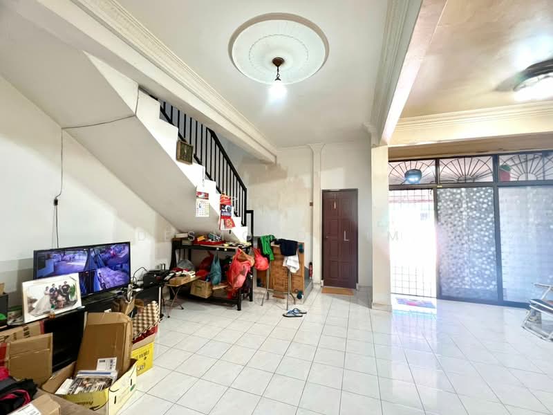 Rumah Teres 2 Tingkat untuk Dijual di Johor Bahru (Johor) - Desmond Lim - Living Room - PropertyGuru.com.my