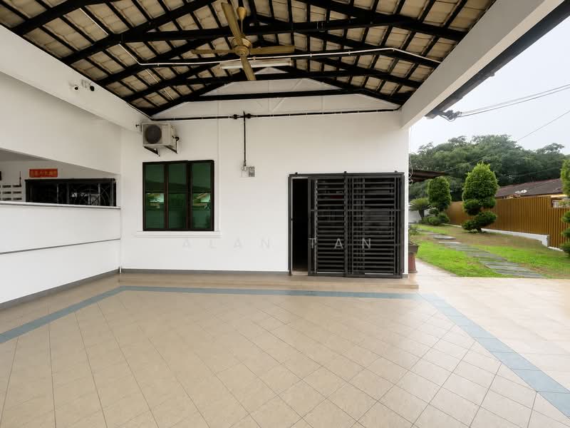 1-storey Terraced House for Sale in Taman Bukit Setongkol Jaya (Kuantan) - Alan Tan - Exterior - PropertyGuru.com.my