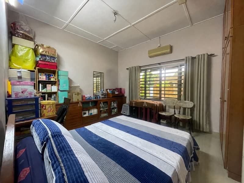 1-storey Terraced House for Sale in Taman Bukit Setongkol Jaya (Kuantan) - Alan Tan - Bedroom - PropertyGuru.com.my