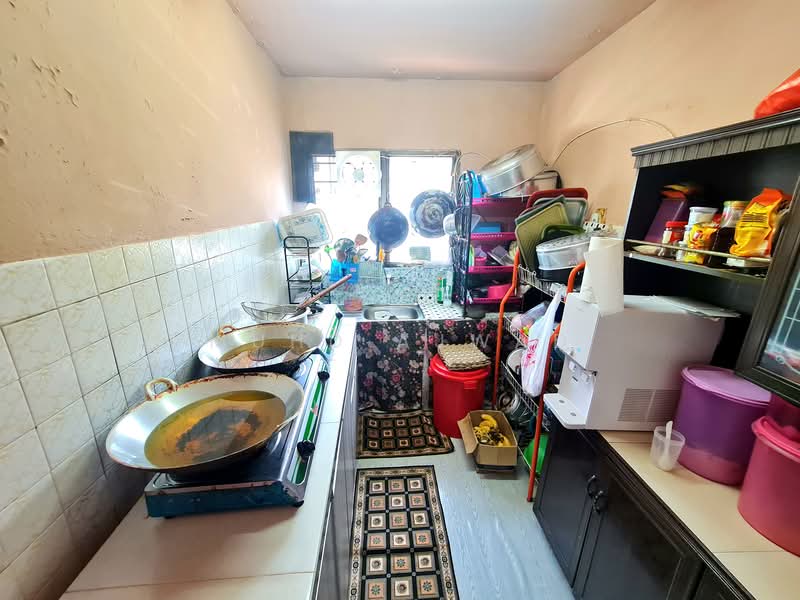 Rumah Flat untuk Dijual di Bandar Baru Bangi Seksyen 2 - Muhd Ajwad - Kitchen - PropertyGuru.com.my