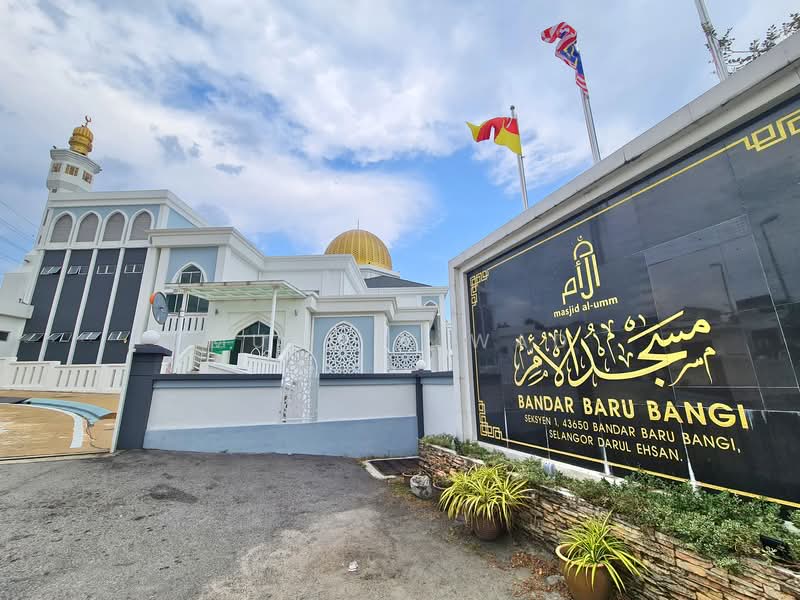 Rumah Flat untuk Dijual di Bandar Baru Bangi Seksyen 2 - Muhd Ajwad - Masjid - PropertyGuru.com.my