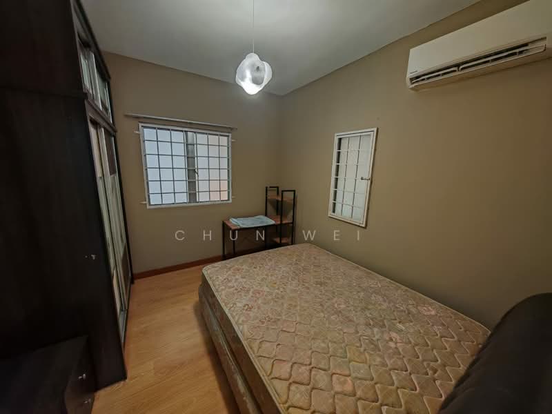 Kondominium untuk Disewa di Endah Regal Condominium - Chun Wei - Bedroom - PropertyGuru.com.my