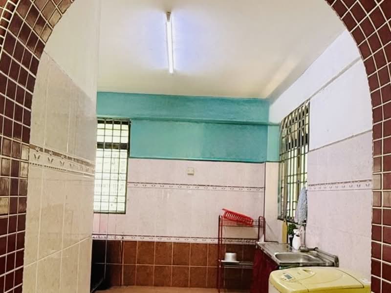 Flat for Sale at Taman Sri Angsana - Kent Lai - Kitchen - PropertyGuru.com.my