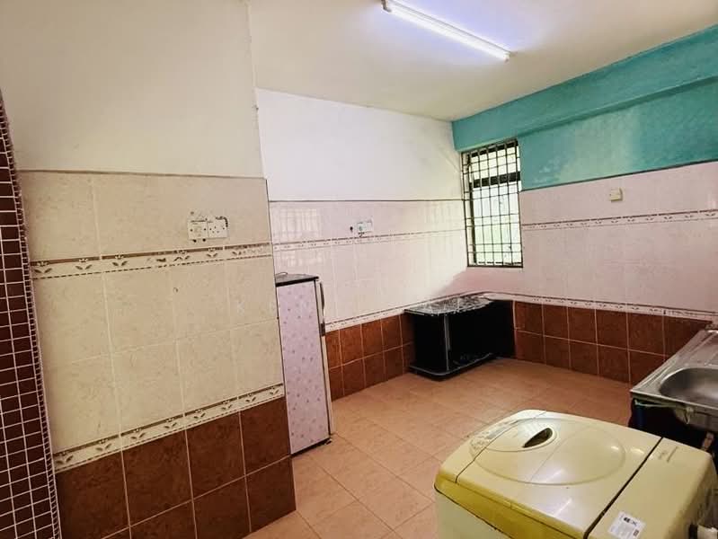 Flat for Sale at Taman Sri Angsana - Kent Lai - Kitchen - PropertyGuru.com.my