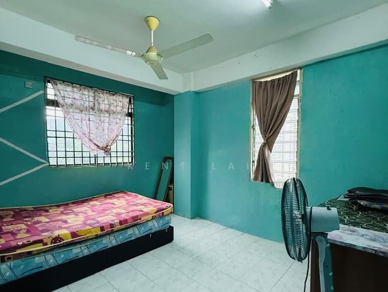 Flat for Sale at Taman Sri Angsana - Kent Lai - Bedroom - PropertyGuru.com.my